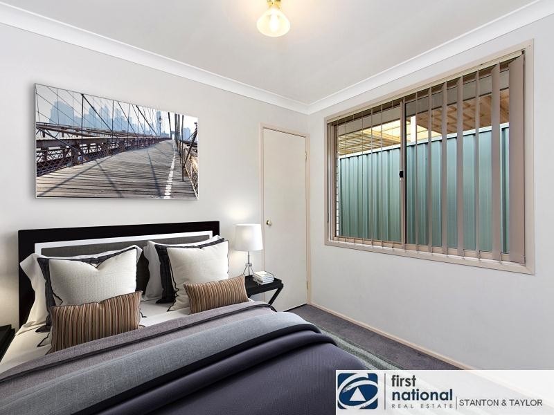 6 WOLARA Avenue, Glenmore Park NSW 2745