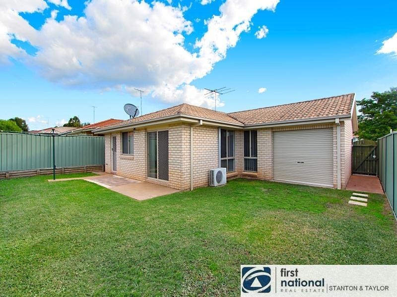 6 WOLARA Avenue, Glenmore Park NSW 2745