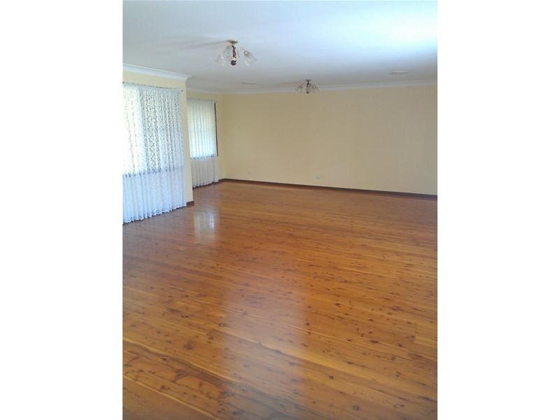 19 BROCKAMIN Avenue, South Penrith NSW 2750