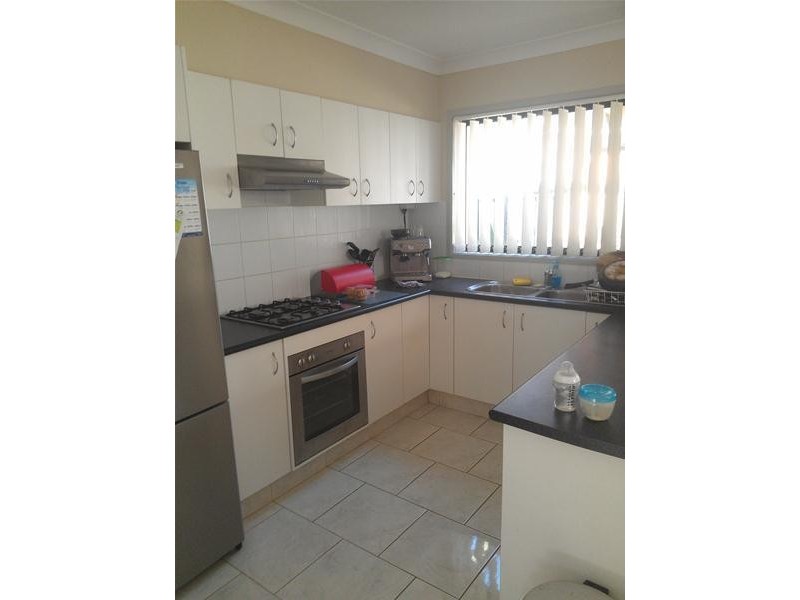 34 WINGATE Avenue, West Hoxton NSW 2171