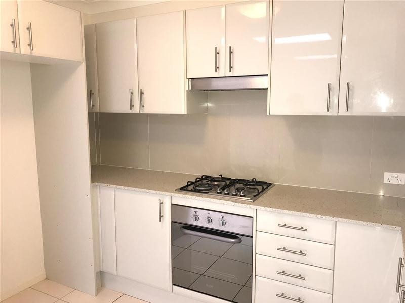 13/8 COLLESS Street, Penrith NSW 2750