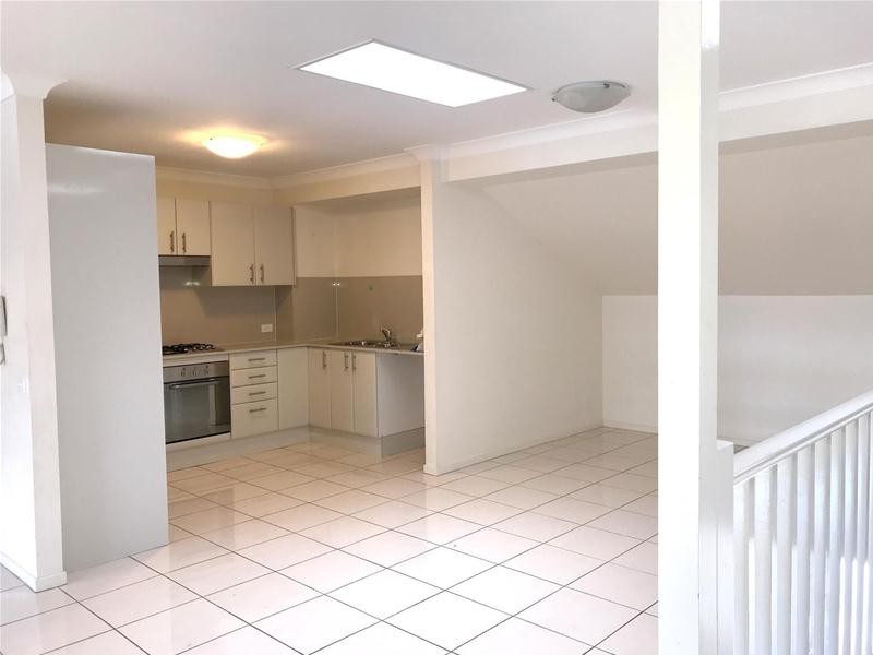 13/8 COLLESS Street, Penrith NSW 2750