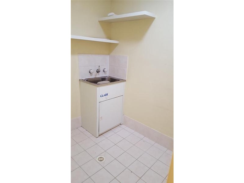 1/17 DENT Street, Penrith NSW 2750