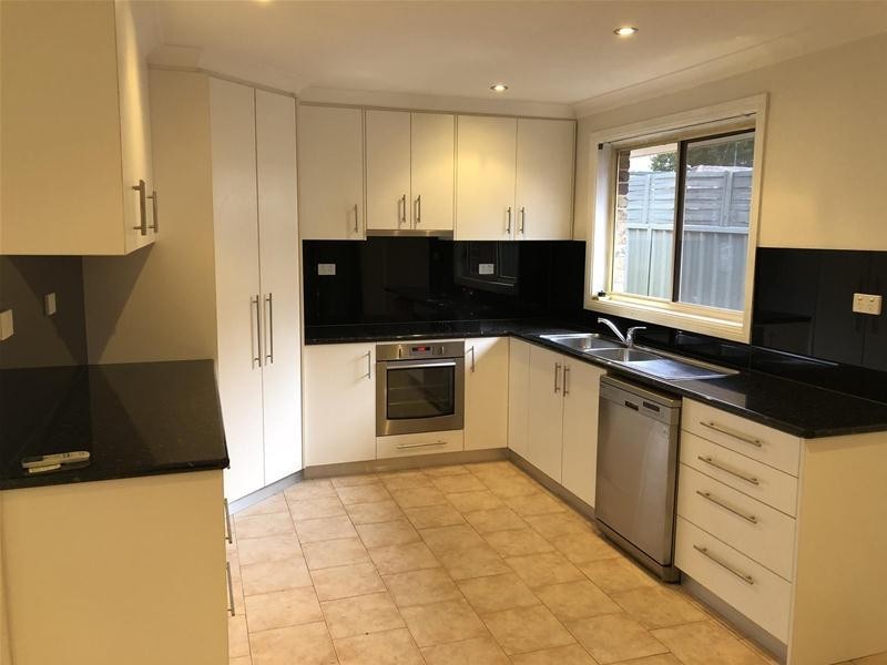 2/3 Tasman Street, Cambridge Park NSW 2747