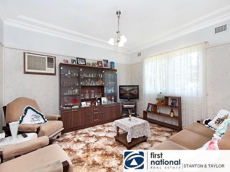 106 Woodriff Street, Penrith NSW 2750
