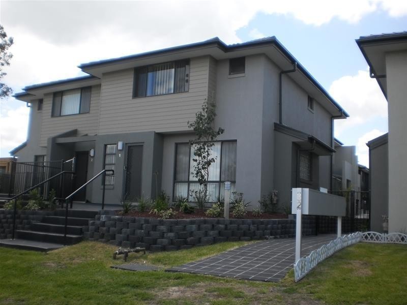 1/32 Luttrell Street, Glenmore Park NSW 2745