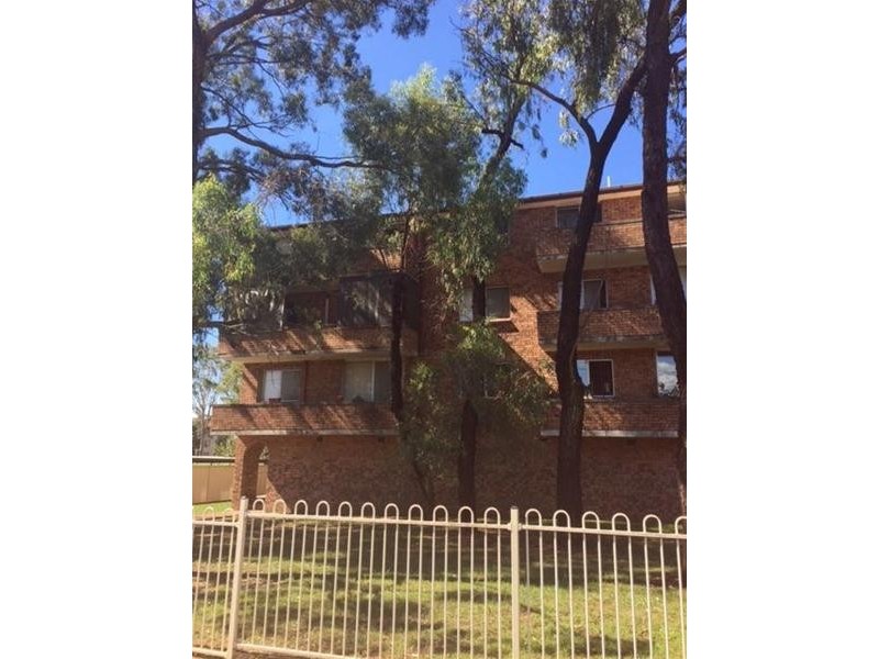 9/165 Derby Street, Penrith NSW 2750