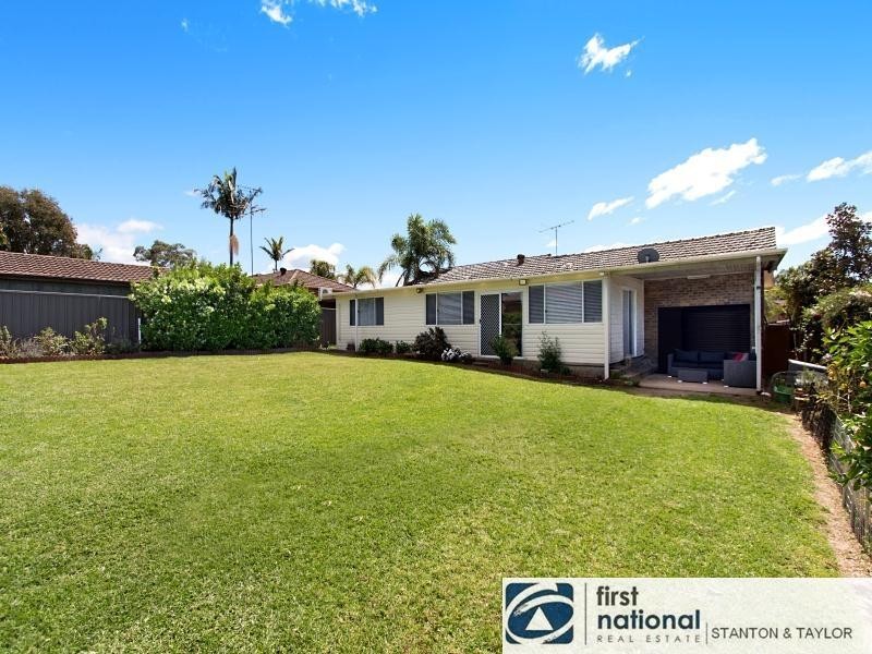 4 Carlyle Crescent, Cambridge Gardens NSW 2747