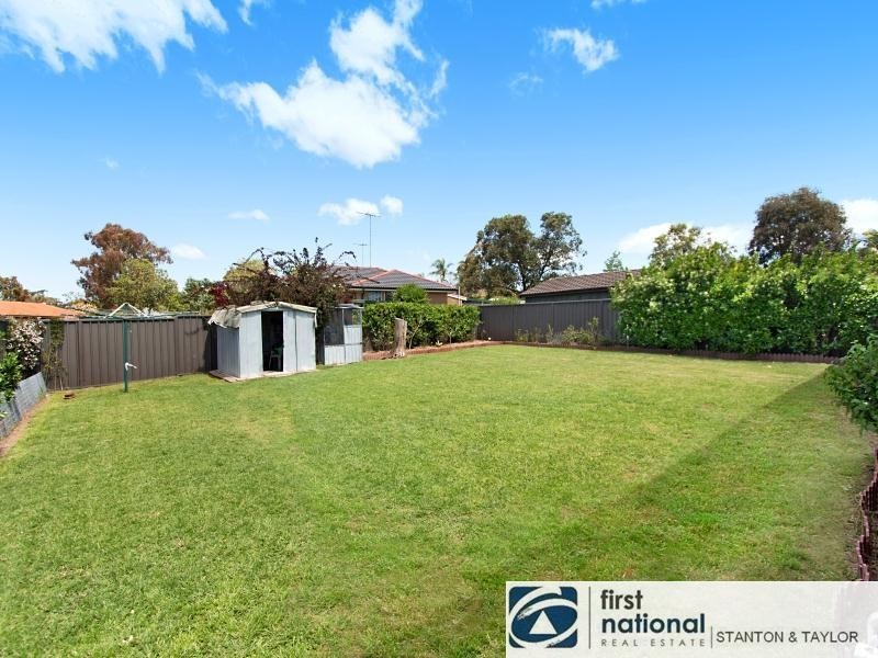 4 Carlyle Crescent, Cambridge Gardens NSW 2747