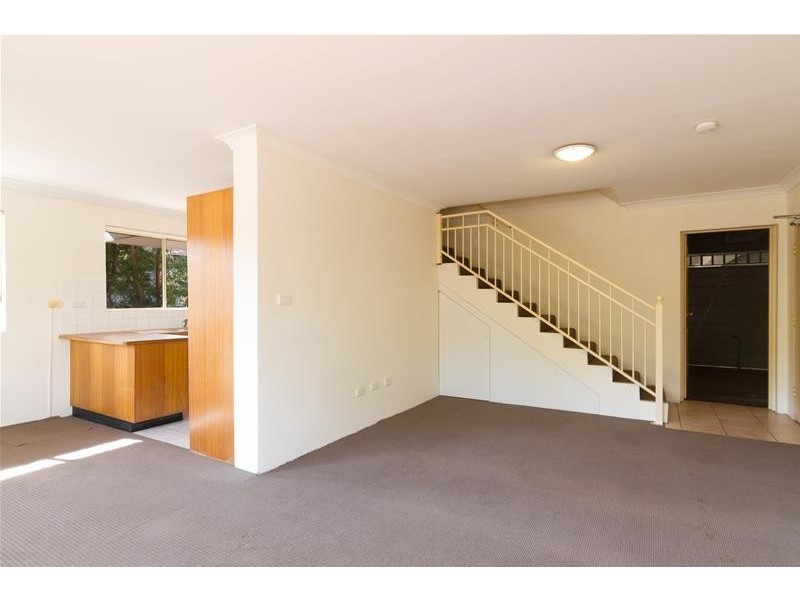 2/10-12 DENT Street, Penrith NSW 2750