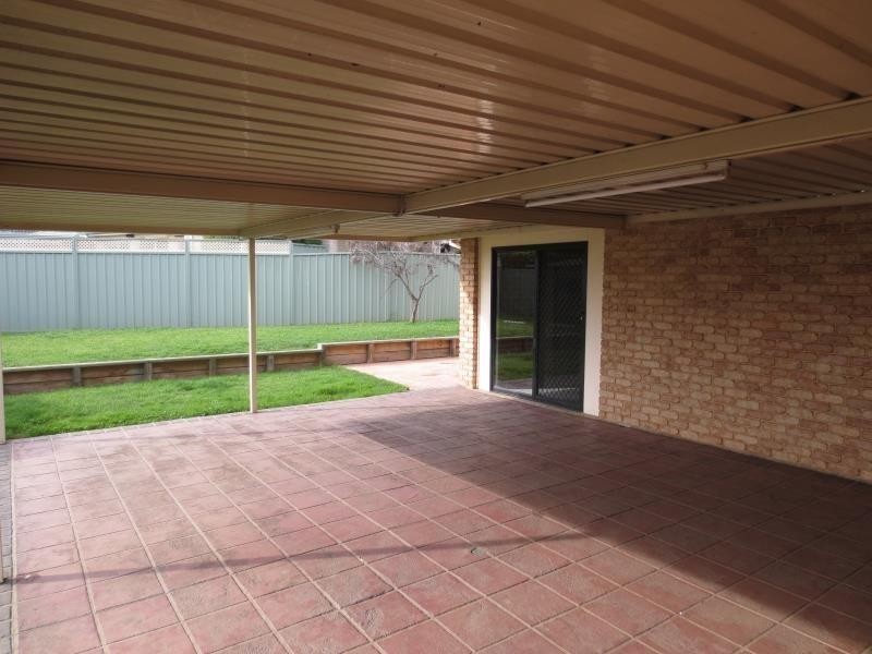 22 Hillside  Circuit, Cranebrook NSW 2749