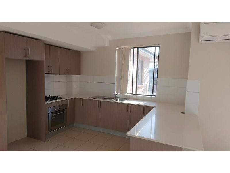 16/10-12 Regentville Road, Jamisontown NSW 2750