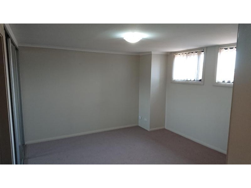 16/10-12 Regentville Road, Jamisontown NSW 2750