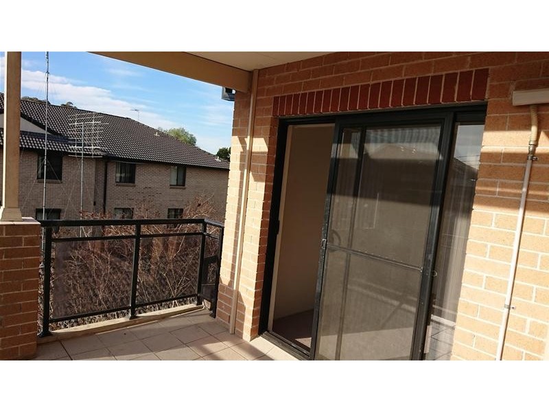 16/10-12 Regentville Road, Jamisontown NSW 2750