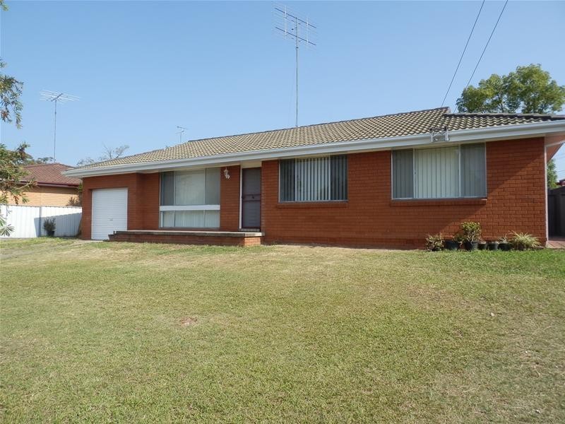 4 Gamenya Avenue, South Penrith NSW 2750