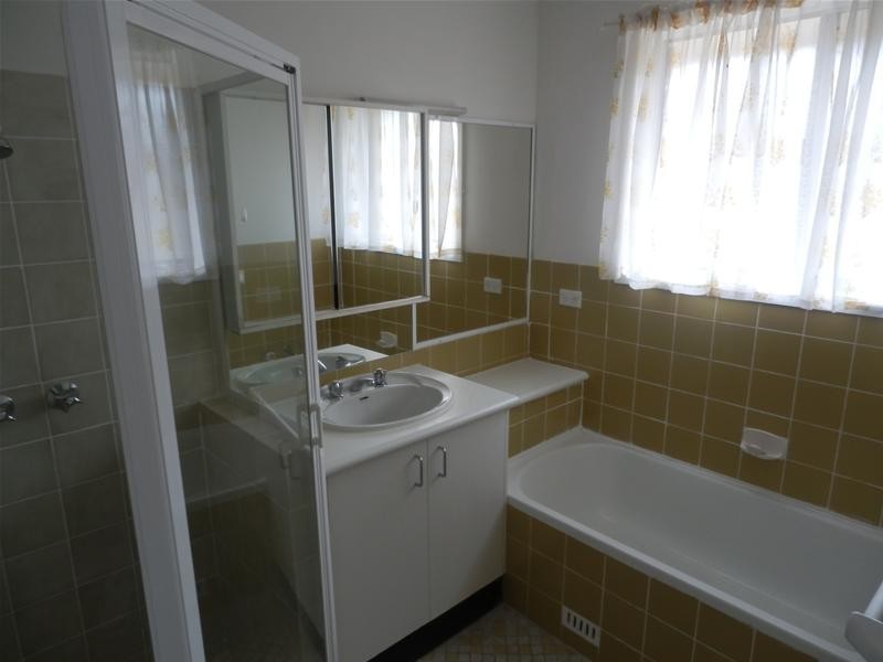 4 Gamenya Avenue, South Penrith NSW 2750