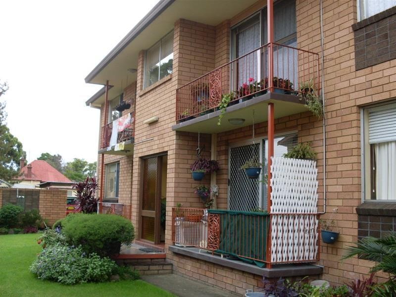 2/15 HEMMING Street, Penrith NSW 2750