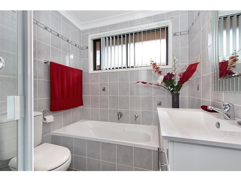 14 GORTON Close, Penrith NSW 2750