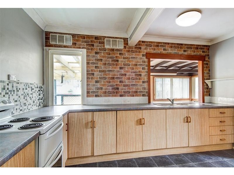 5 Taranaki Avenue, Lethbridge Park NSW 2770