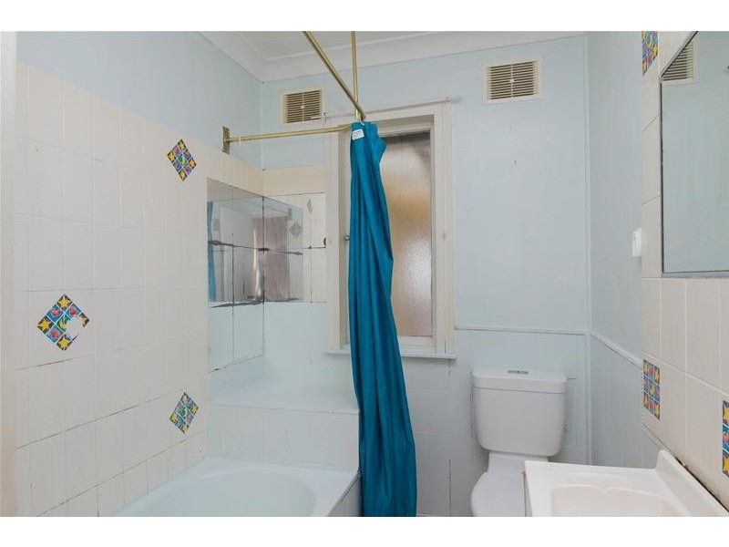 5 Taranaki Avenue, Lethbridge Park NSW 2770