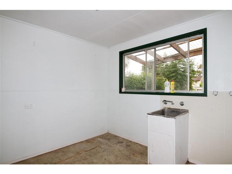 5 Taranaki Avenue, Lethbridge Park NSW 2770