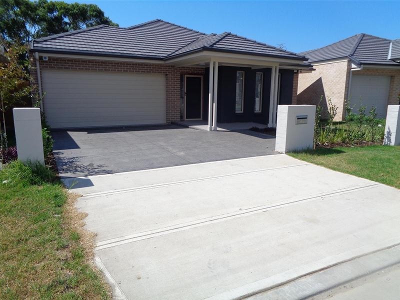 40 EMPIRE Circuit, Penrith NSW 2750