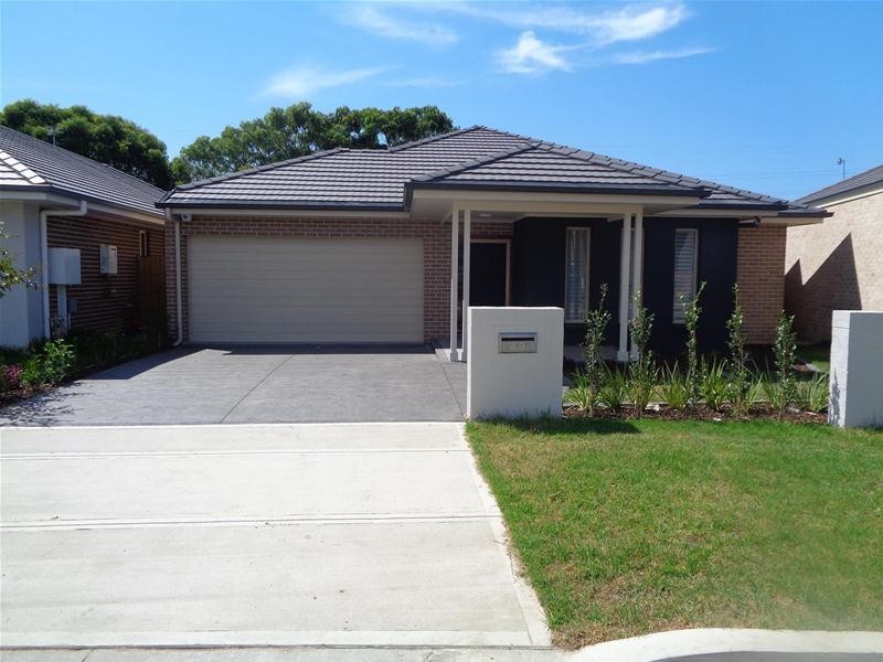 40 EMPIRE Circuit, Penrith NSW 2750