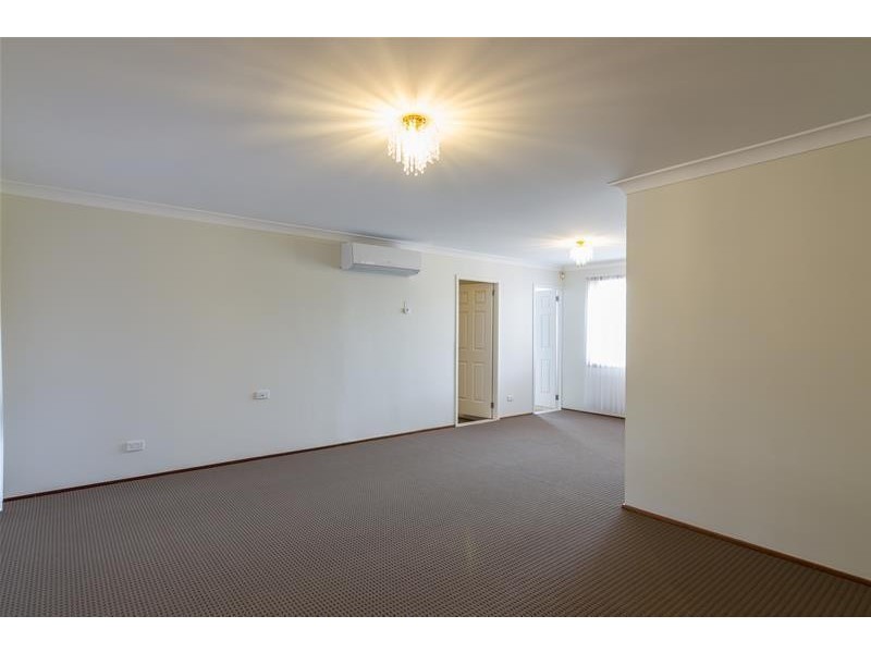 39 SCHOOLHOUSE Road, Regentville NSW 2745