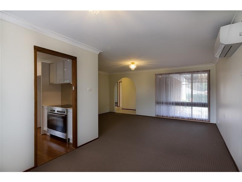 39 SCHOOLHOUSE Road, Regentville NSW 2745