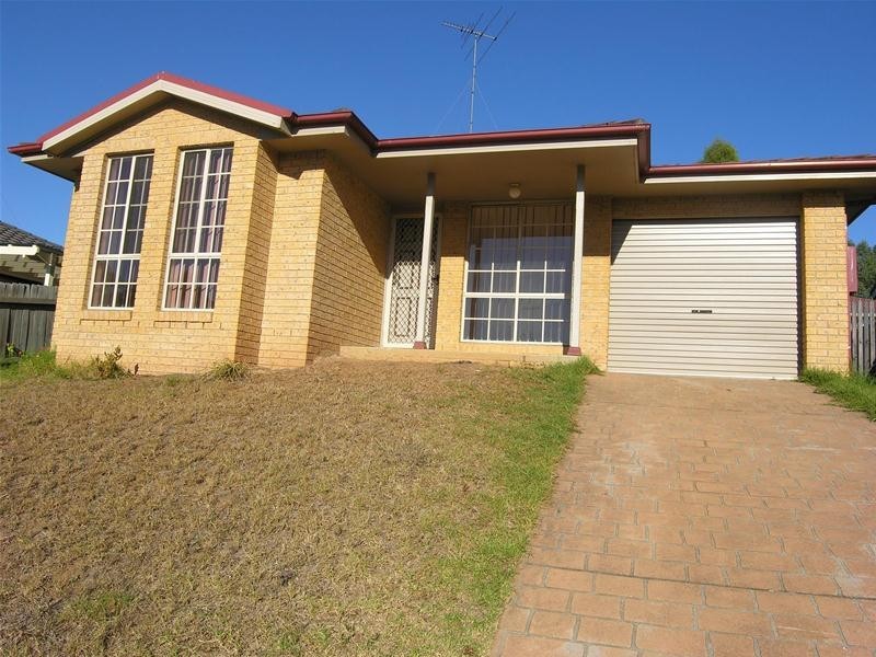 38 ORIOLE Street, Glenmore Park NSW 2745