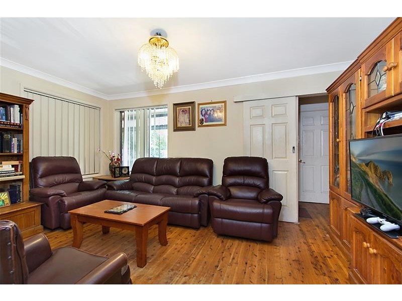 15 Dent Street, Penrith NSW 2750