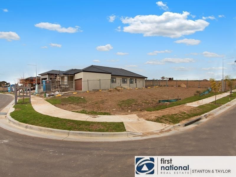 17 Middleridge Drive, Glenmore Park NSW 2745