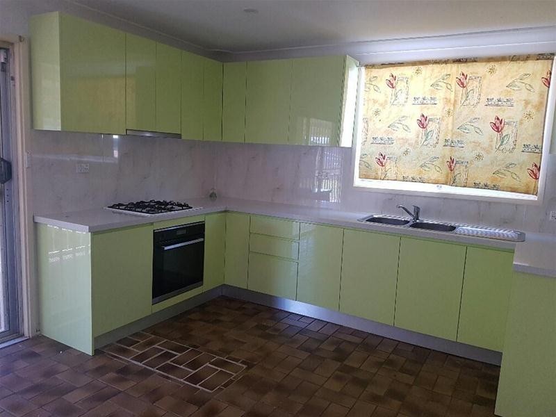 6 MICHAEL Close, Cranebrook NSW 2749