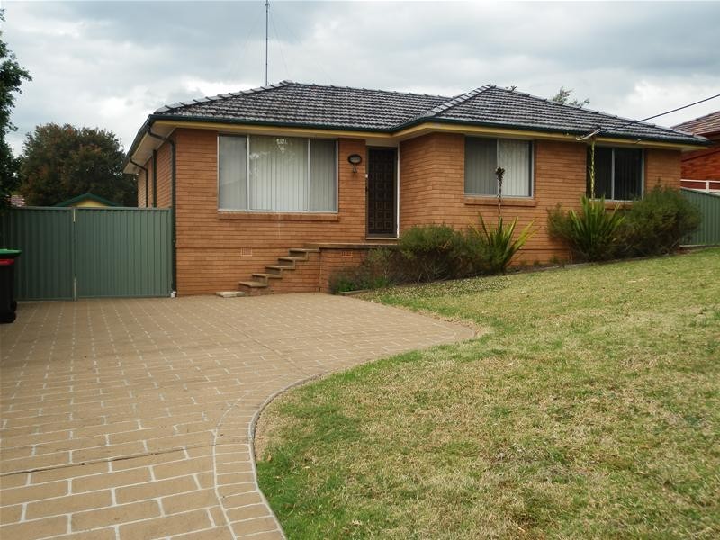 6 Sheba Crescent, South Penrith NSW 2750