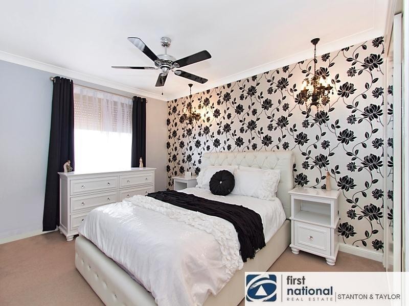 8B Raschke Street, Cambridge Park NSW 2747