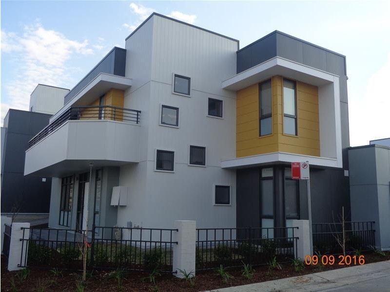 5 WOODROW Way, Penrith NSW 2750