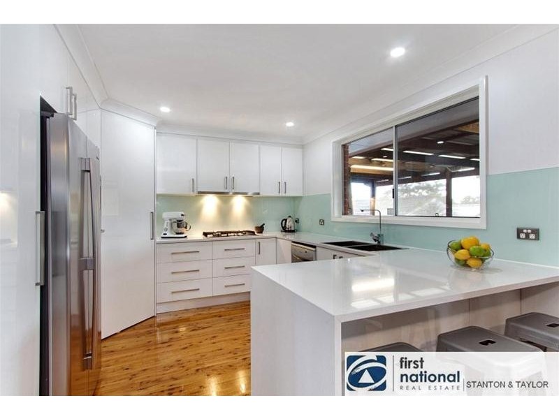 24 Lindsay Crescent, South Penrith NSW 2750