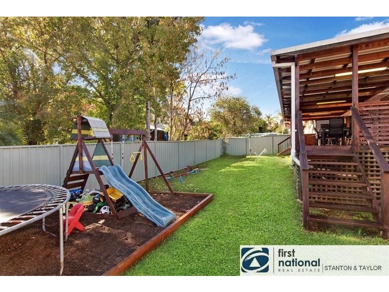 24 Lindsay Crescent, South Penrith NSW 2750