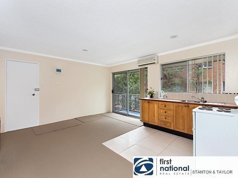 8/20 Bringelly Road, Kingswood NSW 2747
