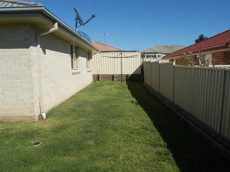 17 Bindee Close, Glenmore Park NSW 2745