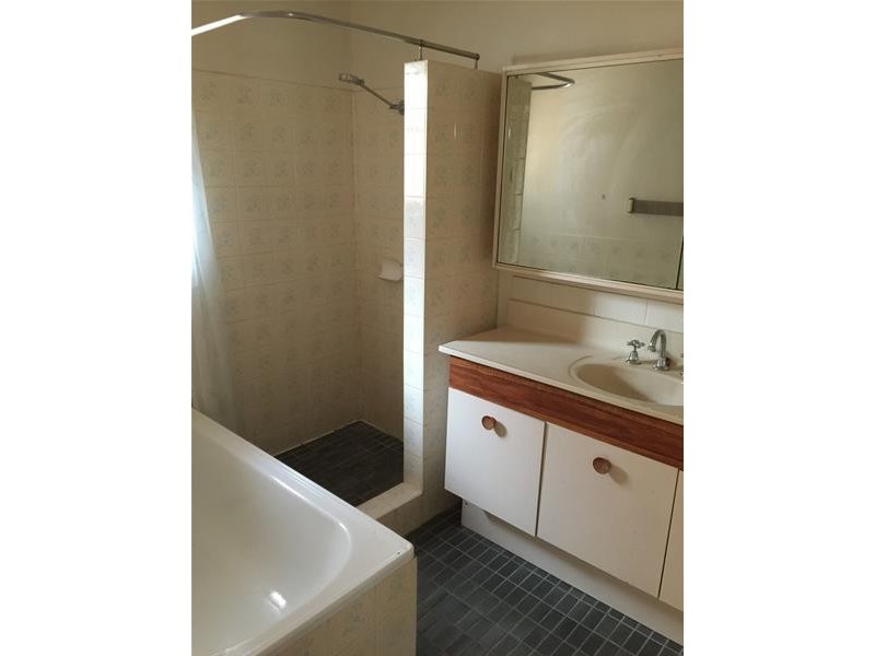 11/33 WOODVIEW Road, Oxley Park NSW 2760