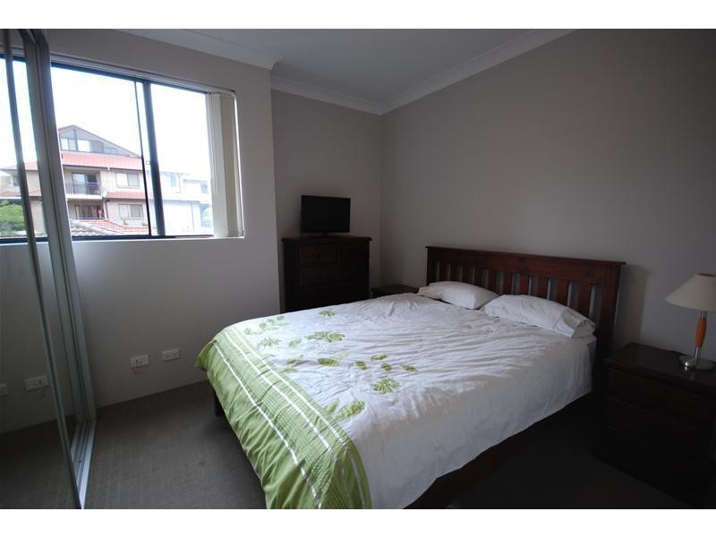 6/14-16 REGENTVILLE Road, Jamisontown NSW 2750