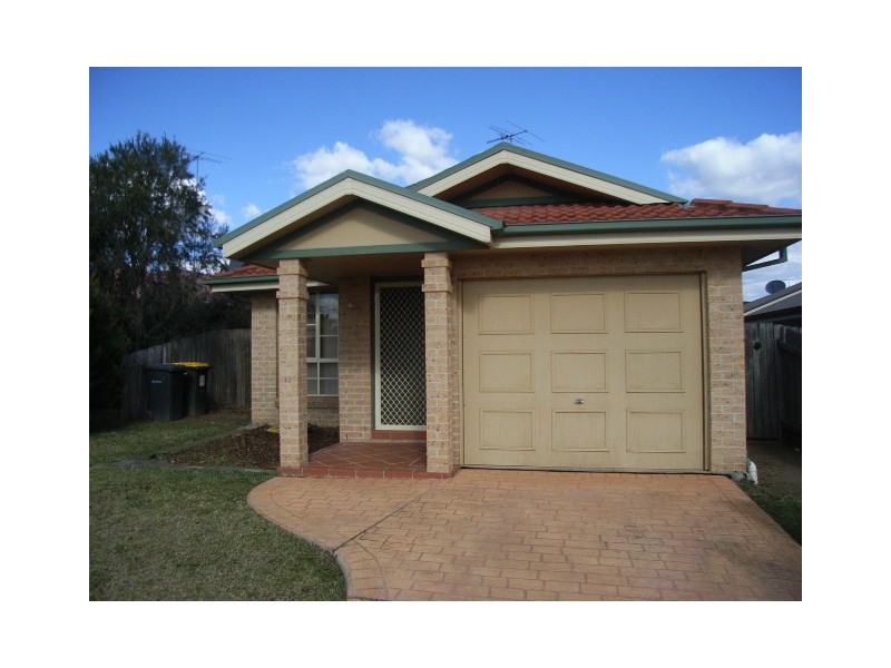 30 Hillside Circuit, Cranebrook NSW 2749