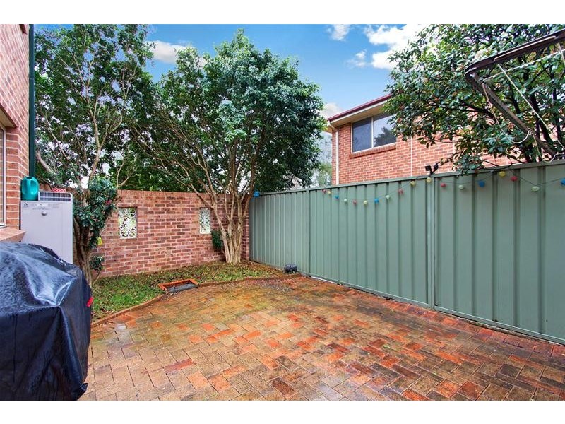 1/8-10 ROBERT Street, Penrith NSW 2750