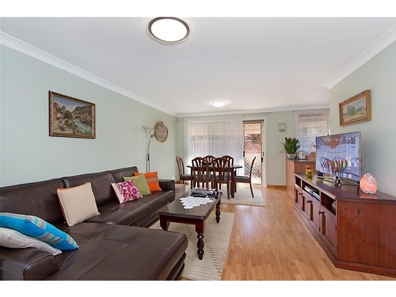 2/71-73 SADDINGTON Street, St Marys NSW 2760