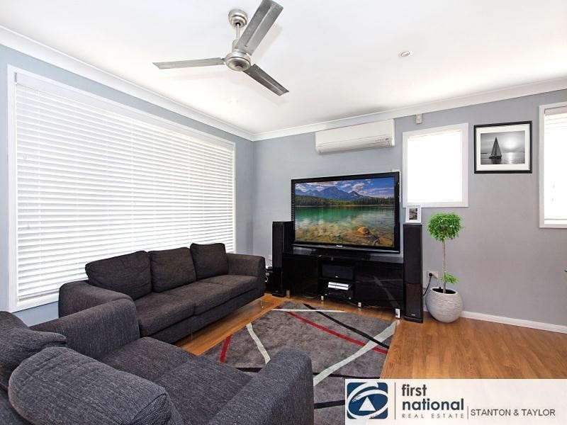 15 Hollier Street, Cambridge Park NSW 2747