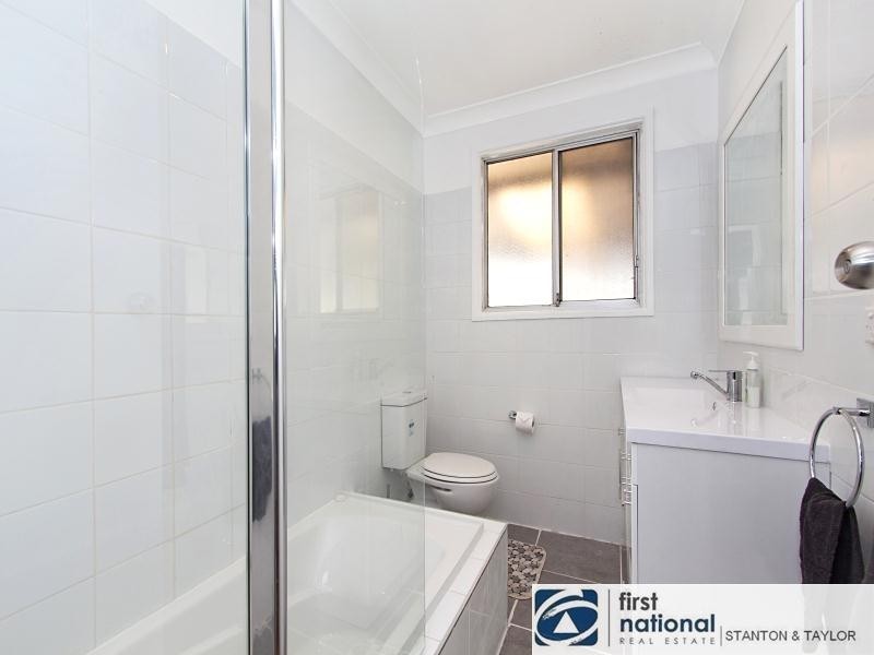 15 Hollier Street, Cambridge Park NSW 2747