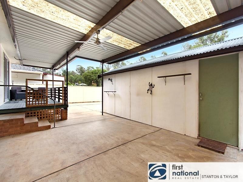 15 Hollier Street, Cambridge Park NSW 2747
