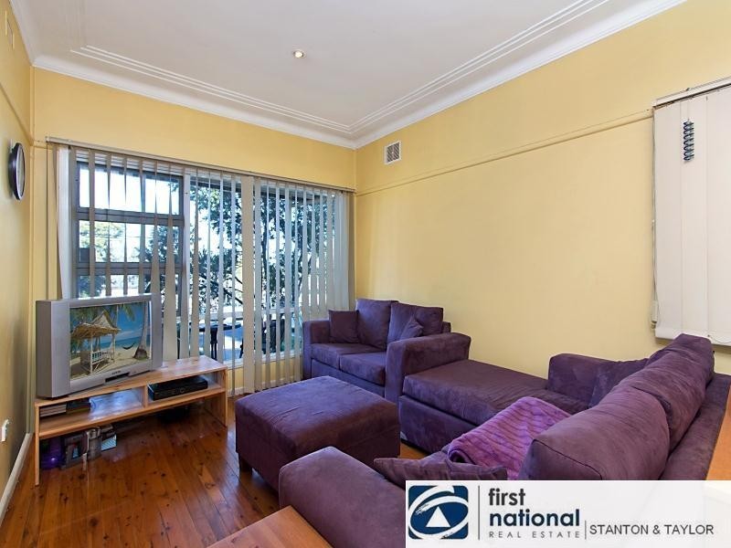 63 GLEBE Place, Penrith NSW 2750