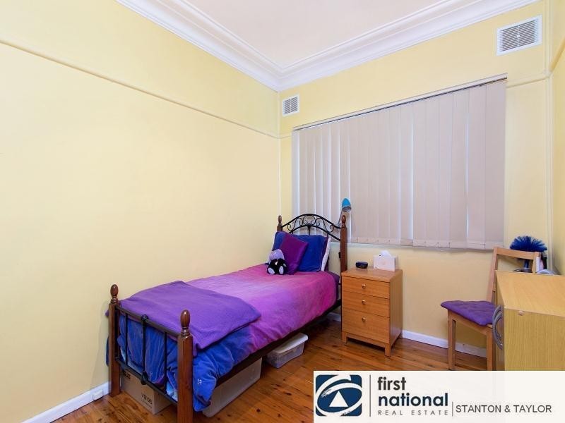 63 GLEBE Place, Penrith NSW 2750